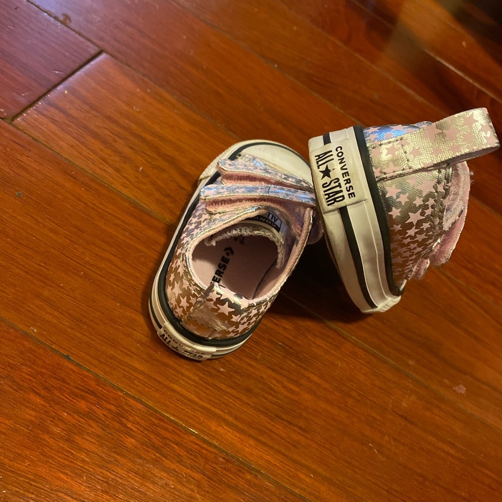 Silver Converse - Picture 2 of 2